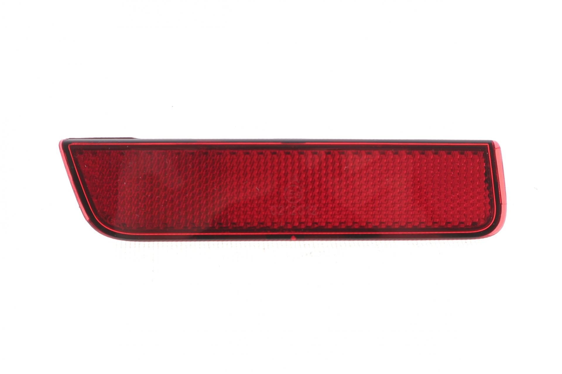 Світловідбивач бампера (заднього) Renault Duster 10-17 (L)