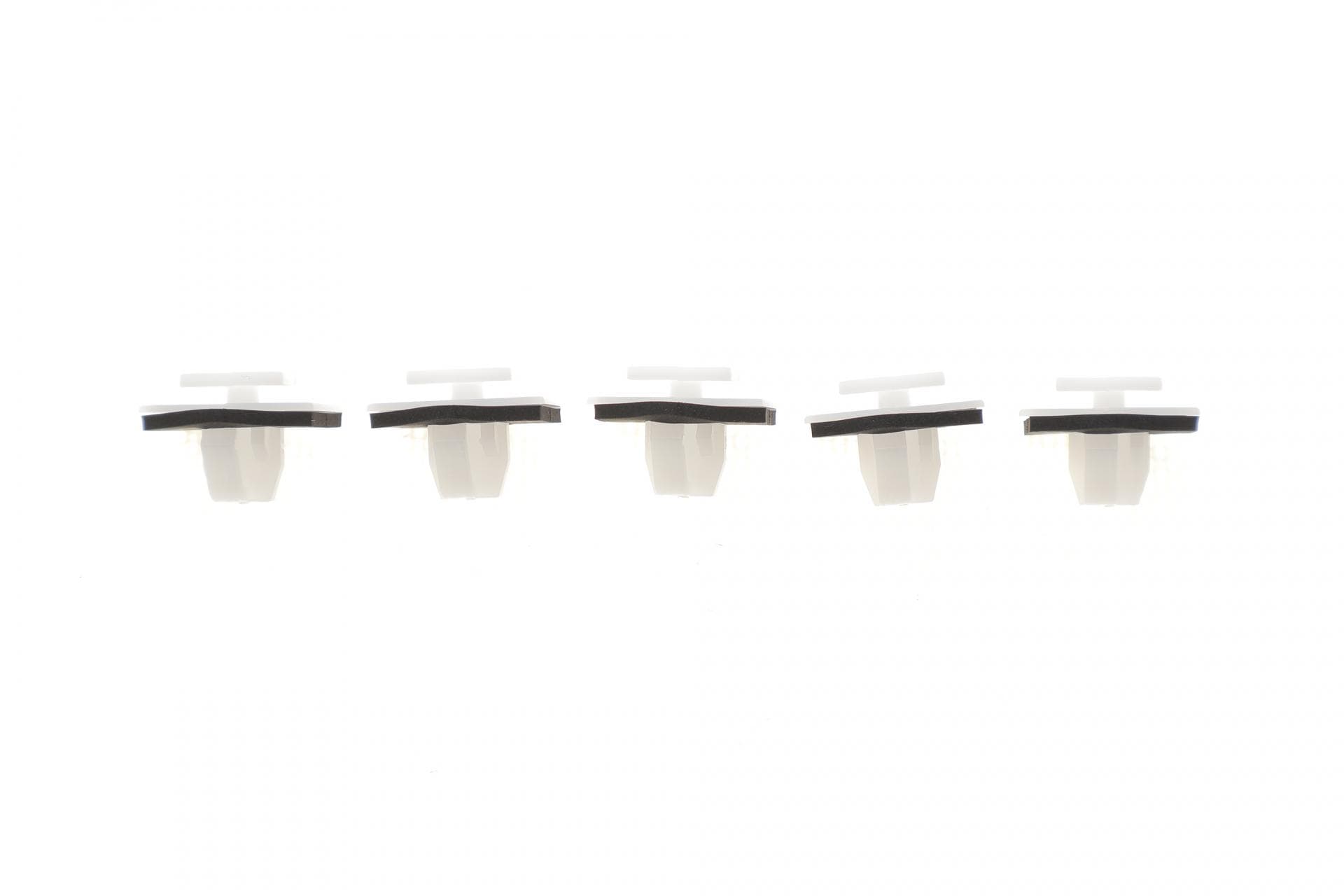 Кліпса кріплення накладки порога (к-кт 5шт) Hyundai Santa Fe/Tucson/Kia Sportage 01-15