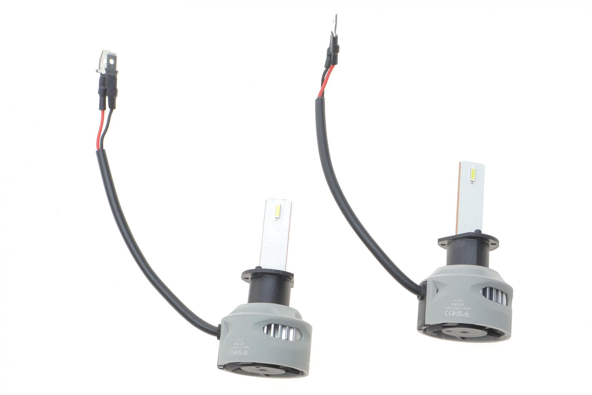 Автолампа H1 12/24V 19W P14.5s Performance Advance LED 6000K 1700lm (к-кт 2шт)