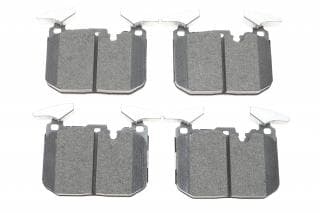 Колодки гальмівні (передні) BMW 1 (F20/F21)/ 3 (F30/F31/F34)/ i8 (I12) 11- (Brembo)