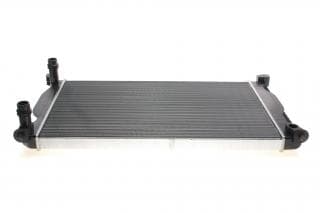 Радіатор охолодження Audi A4 1.6-2.0/1.9/2.0TDI 00-09/Seat Exeo 08-13