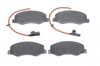 Колодки гальмівні (задні) Renault Master III/Opel Movano B/Nissan NV400 10- (Brembo) (+датчик)(спарка)