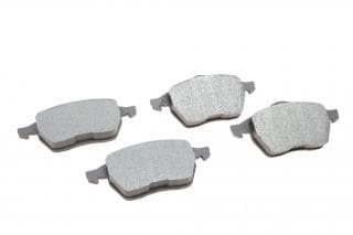 Комплект гальмівних колодок (передніх) Audi A4/A6/Skoda Superb/VW Passat 1.9TDI/2.5TDI 96- (з датчиками)(ATE)