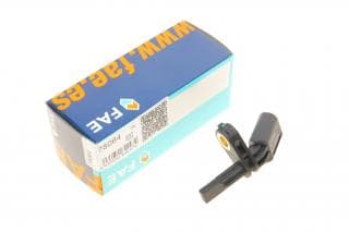 Датчик ABS (передній) VW T5 1.9-3.2 03-/Caddy III 1.4-2.0TDi 04-15 (R)