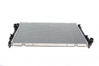 Радіатор охолодження VW Golf VII/Passat 1.8/2.0 12-/Skoda Octavia/Superb 1.8/2.0 12-