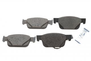 Колодки гальмівні (передні) Audi A4 15-/Audi A5 09- (+датчик)