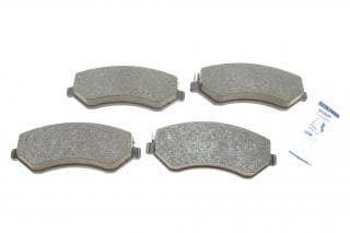 Колодки гальмівні (передні) Chrysler Voyager/Jeep Cherokee/Dodge Caravan 00-08