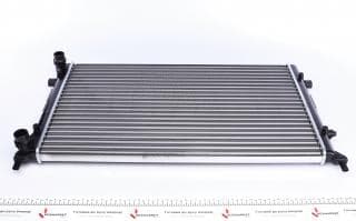 Радіатор охолодження VW Caddy 1.9TDI 03- (650x415x23) Alum. (d=32 мм/32 мм)
