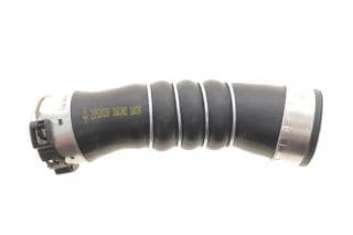 Патрубок інтеркулера (R) BMW 1 (E81/E87/E82) 2.0D 04-11 N47