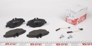 Колодки гальмівні (передні) MB E-class (W211) 1.8-3.2D 02-09 (з датчиками)